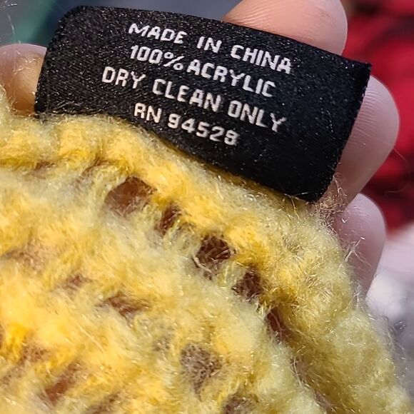 Modena Yellow Knitted Scarf - Picture 5 of 5